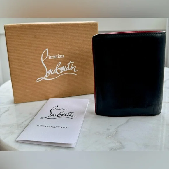 Christian Louboutin Paros Wallet - Picture 2 of 7